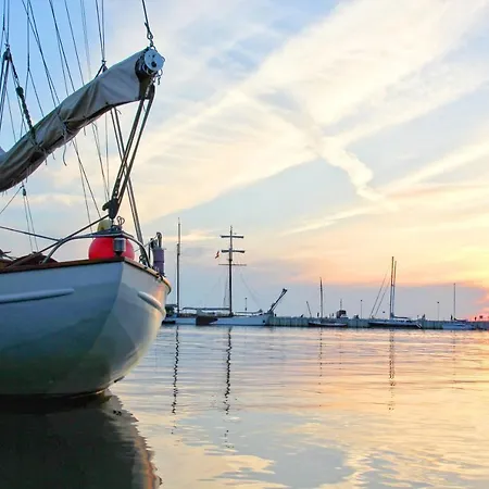 Ruhige Lage, Im Bäderstil Mit Wintergarten - Möwe 04 Apartment *