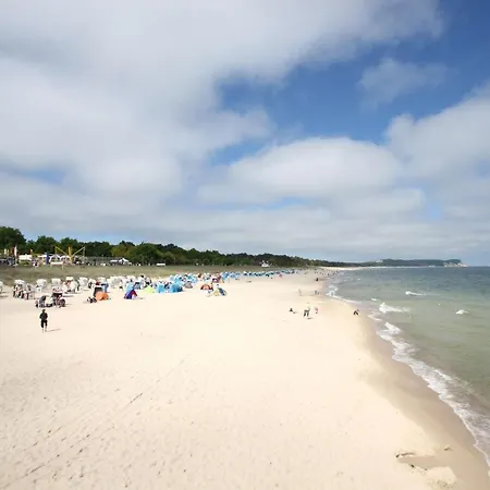 Ruhige Lage, Im Bäderstil Mit Wintergarten - Möwe 04 Goehren (Ruegen)