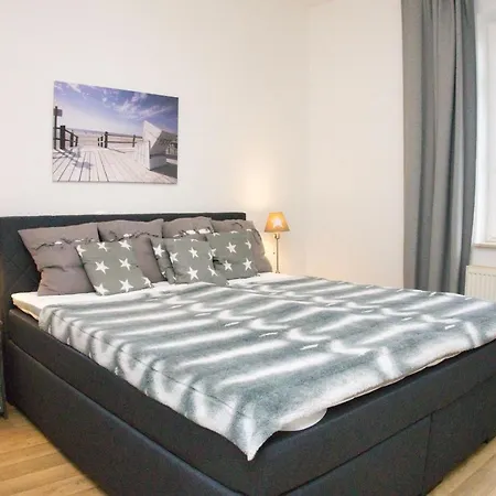 Ruhige Lage, Im Bäderstil Mit Wintergarten - Möwe 04 *